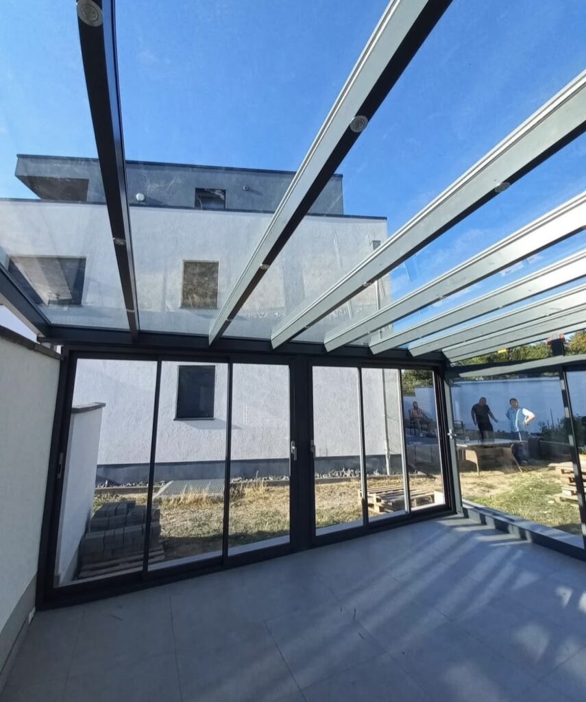 Cam tavanlı hazır kış bahçesi modern sürgülü cam sistem teras kapatma