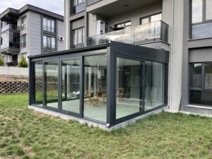 modern cam kış bahçesi su yalıtımı sistemi