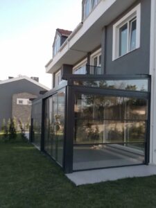 Canik kış bahçesi modern cam sistem villa uygulaması