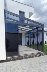 İzmir kış bahçesi cam tavan sistemi Nur Kış Bahçesi modern villa uygulaması