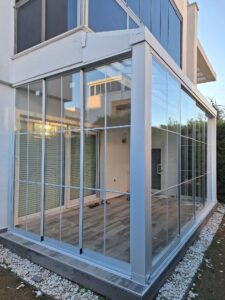 Çanakkale villa kış bahçesi cam kapama sistemi alüminyum sürgülü cam kış bahçesi modeli