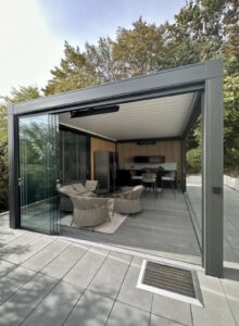 Açılır kapanır kış bahçesi ve modern cam pergola sistemi