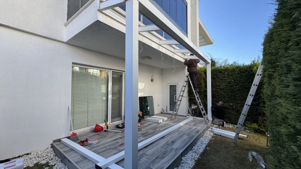 Demre villa kış bahçesi sistemi beyaz alüminyum profil uygulaması