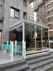 Kadıköy Bağdat Caddesi kafe tipi cam kış bahçesi uygulaması