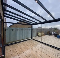 Tut kış bahçesi cam tavanlı ferah yaşam alanı